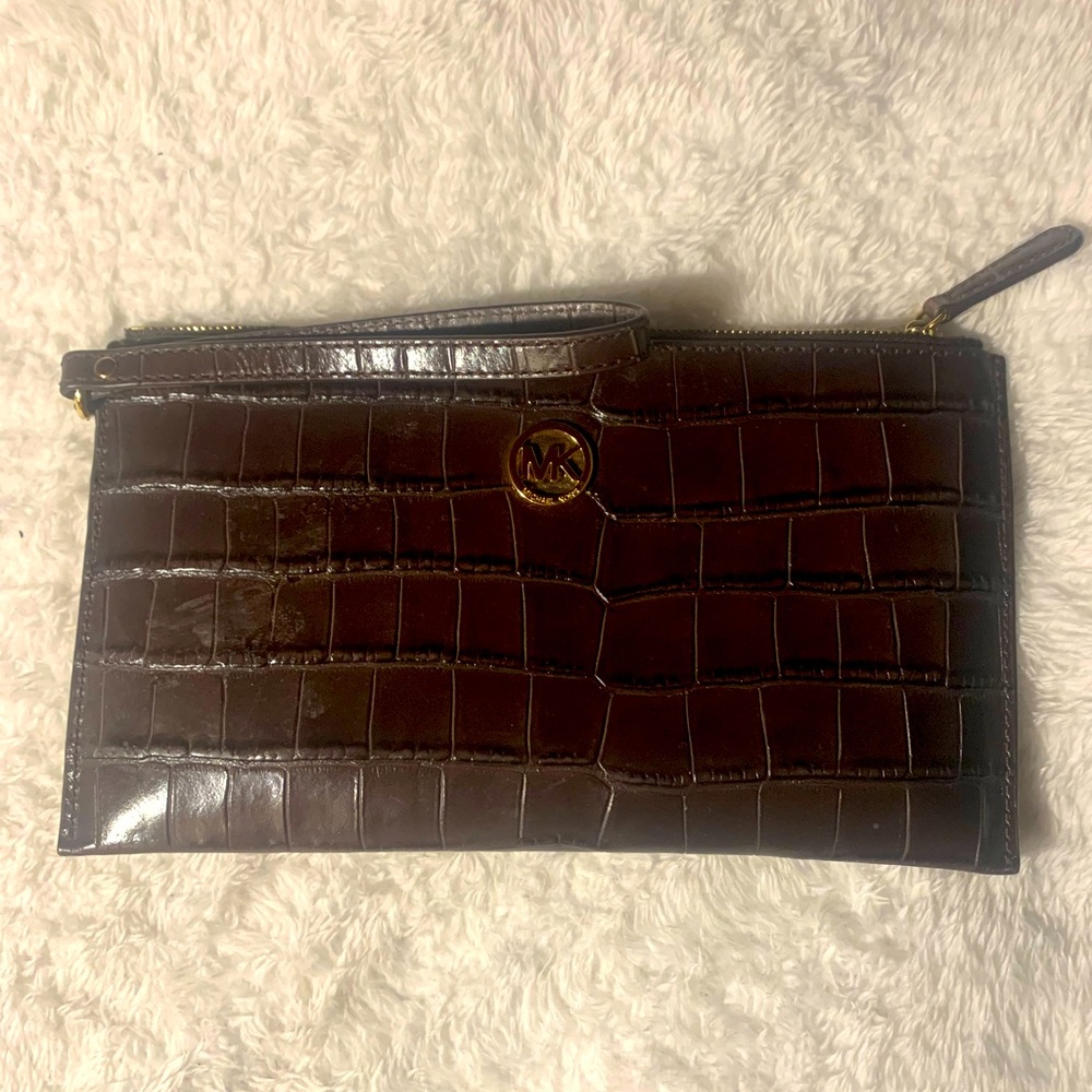 Michael Kors wristlet